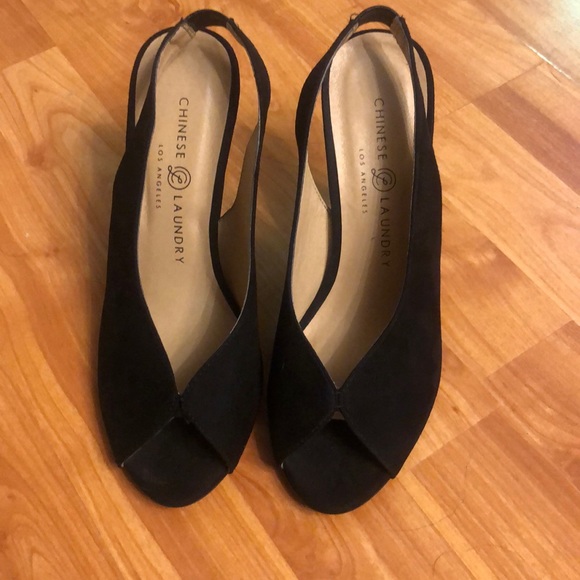 Chinese Laundry suede peep toe heels - Picture 2 of 14